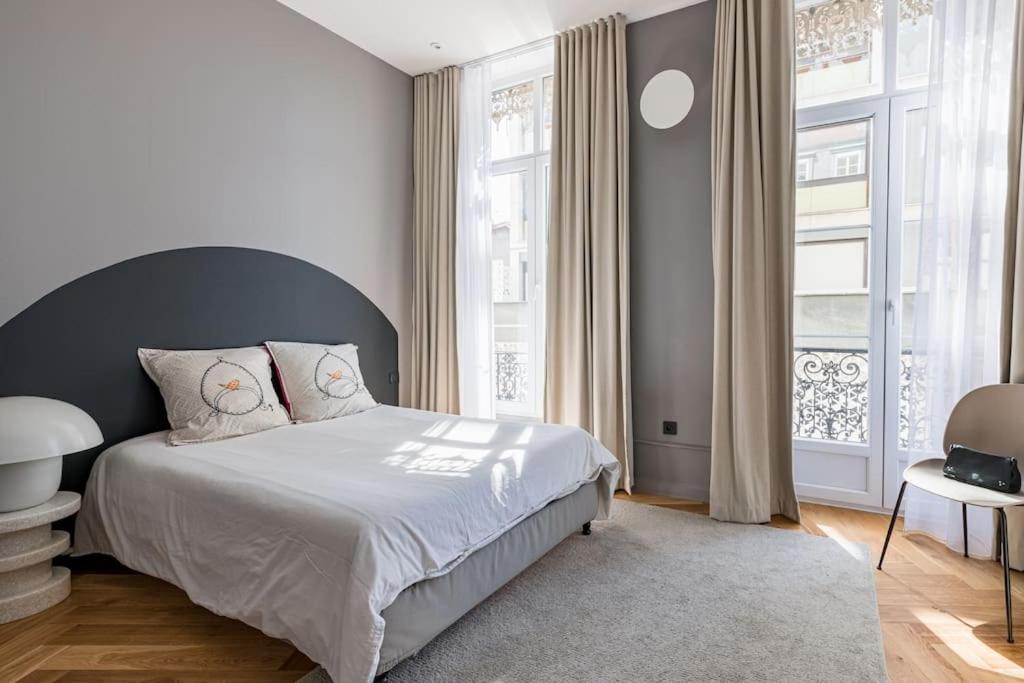 Beige Hospitalite - Apotheose Luxueux- 3 Chambres - Parking Prive แซงต์-เอเตียน ภายนอก รูปภาพ